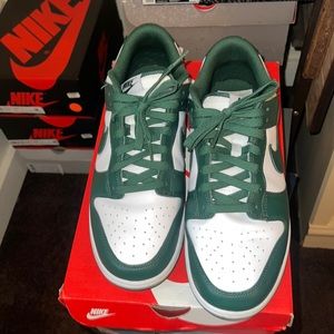 Nike Dunk Low “Michigan”